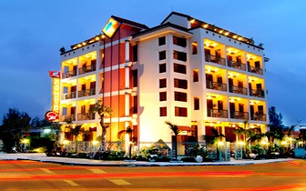 Grassland Hotel