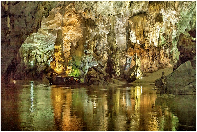 Paradise Cave Tour