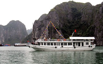 Wego Halong full day tour