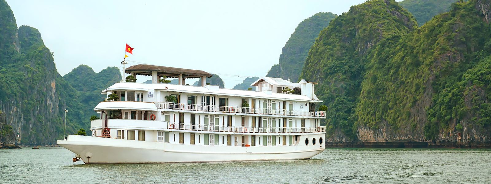 PARADISE LUXURY ELEGANCE